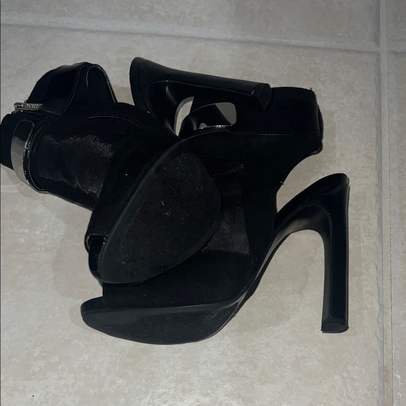 🎁GUESS Elegant Black Heeled Sandals🎁Size7 - Picture 8 of 15